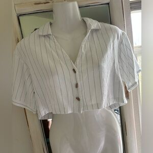 Cropped women’s top